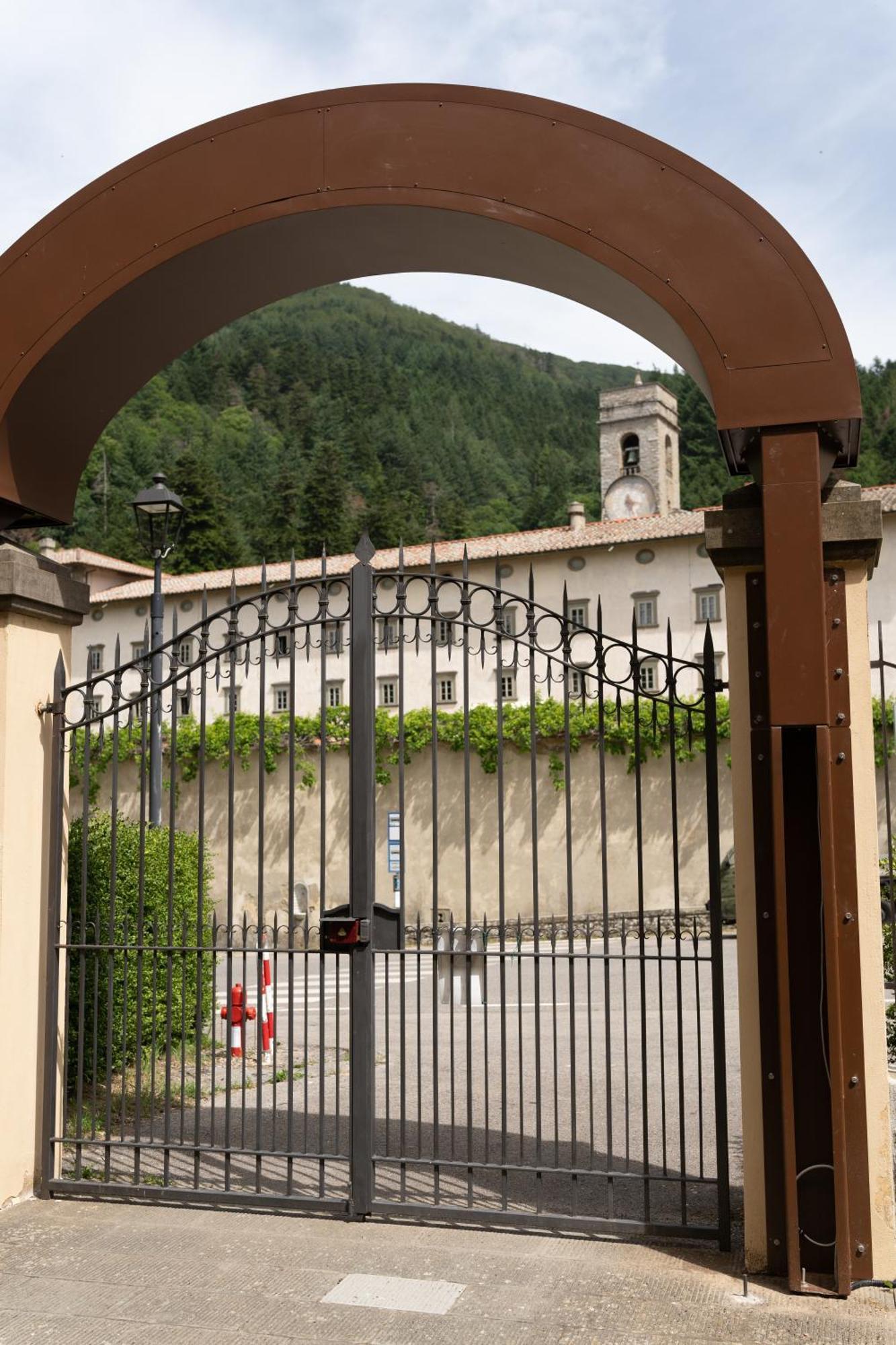 Hotel Rifugio La Foresta فالومبروسا المظهر الخارجي الصورة