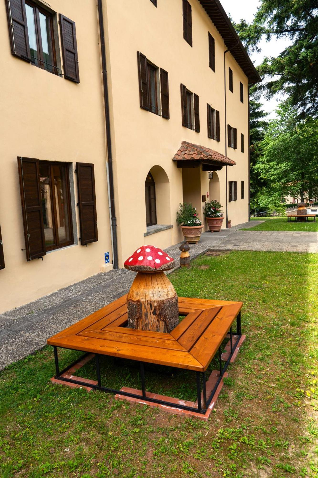 Hotel Rifugio La Foresta فالومبروسا المظهر الخارجي الصورة