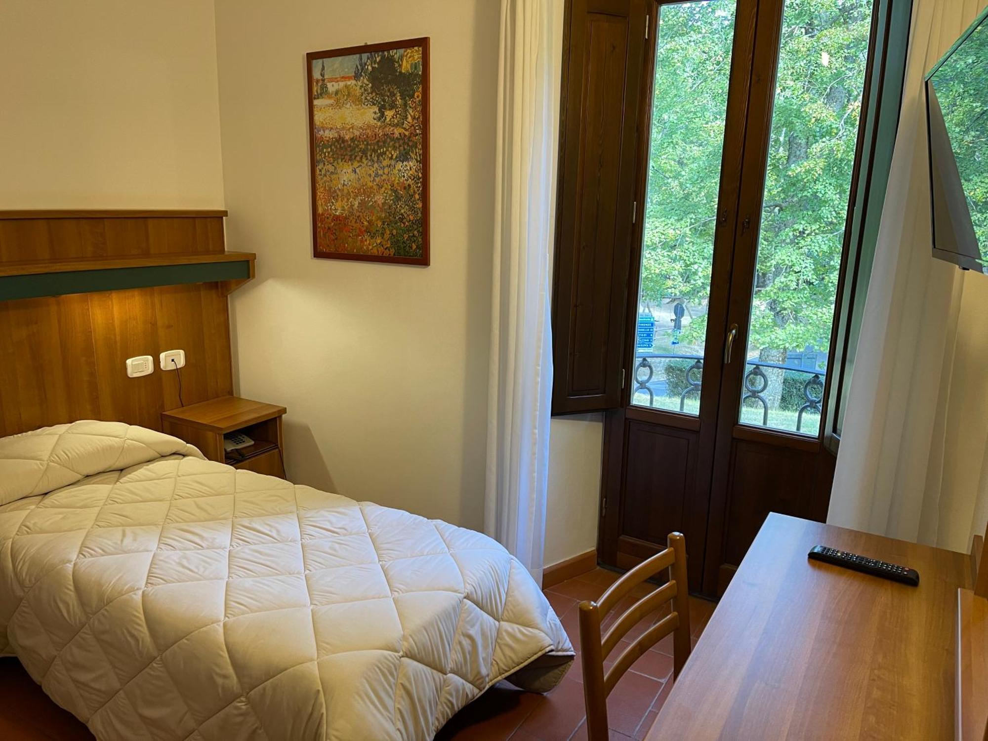 Hotel Rifugio La Foresta فالومبروسا المظهر الخارجي الصورة